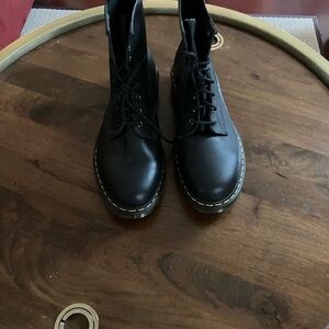 Dr. Martens Air Wair Unisex 1460 Smooth Leather Lace Up Boots 11822002 Men’s 13